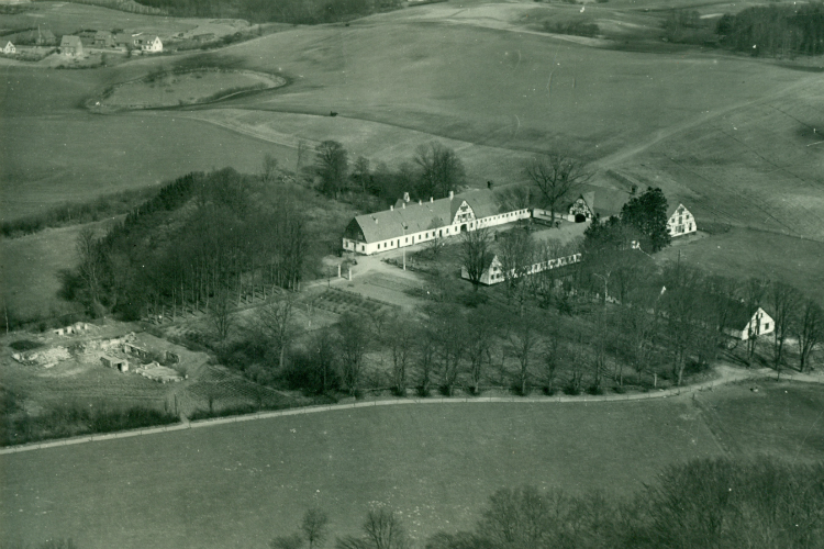 Luftfoto af Sandviggård, 1936