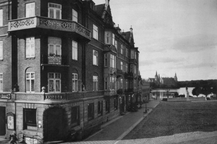 Torvet Bankbygningen 1923