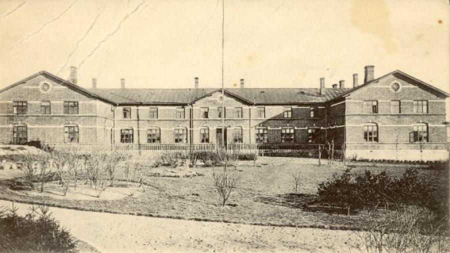Foto af Frederiksborg Højskole.